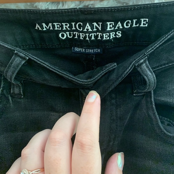 American Eagle Size 8 Mid Rise Black Denim - Picture 4 of 7